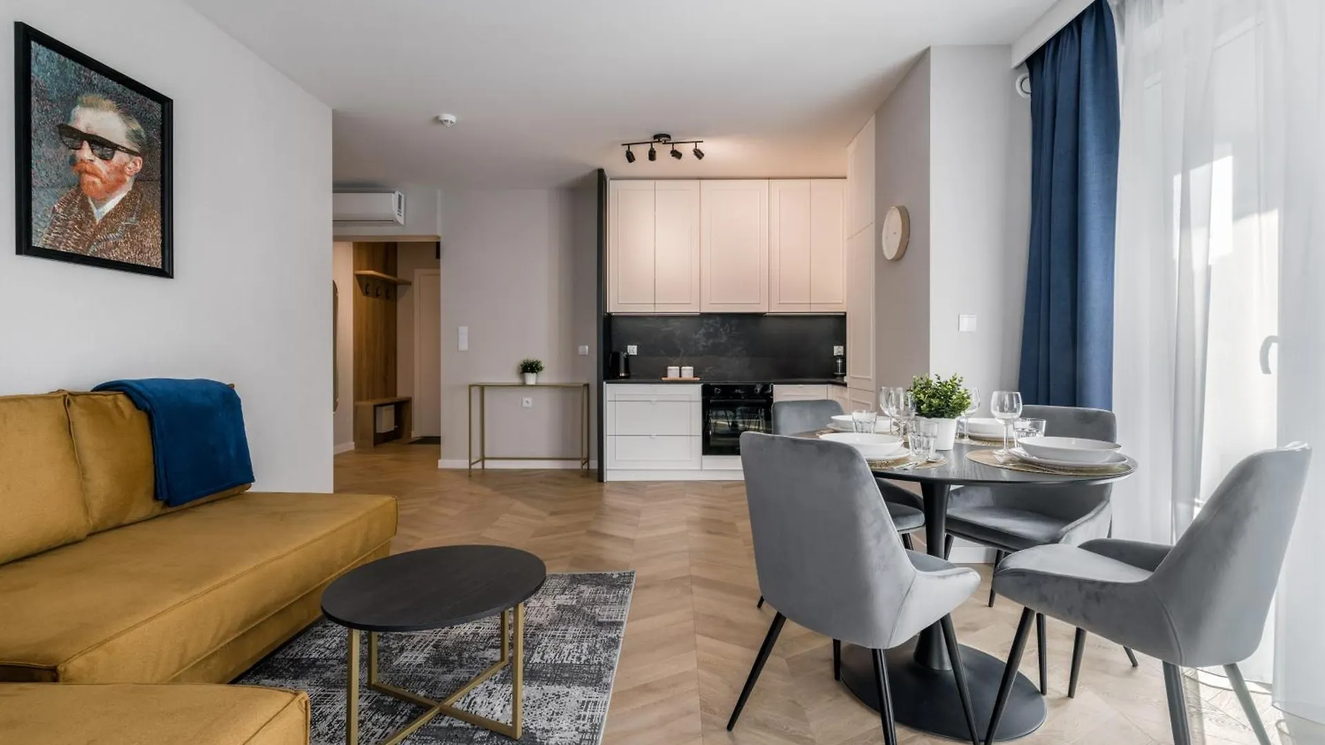 Metropolis Design Apartments Krakow 0*,  Poland